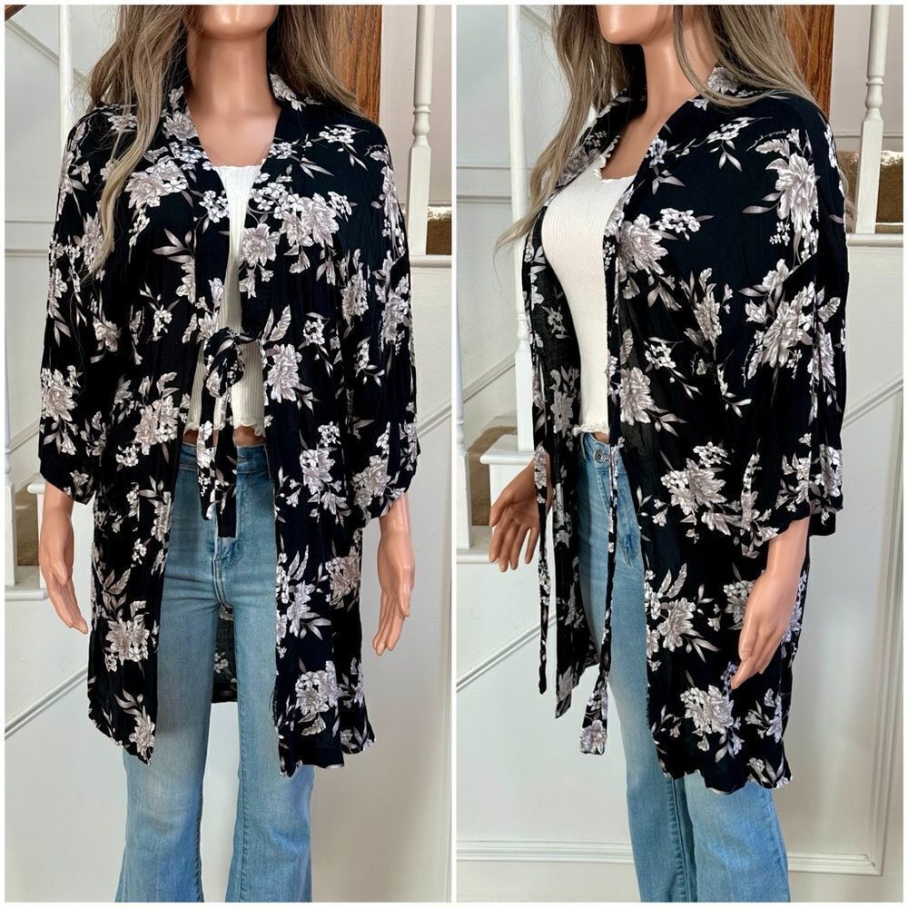 Spiritual Gangster black floral tie front kimono